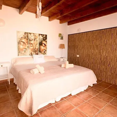 Talia Ii Apartement *